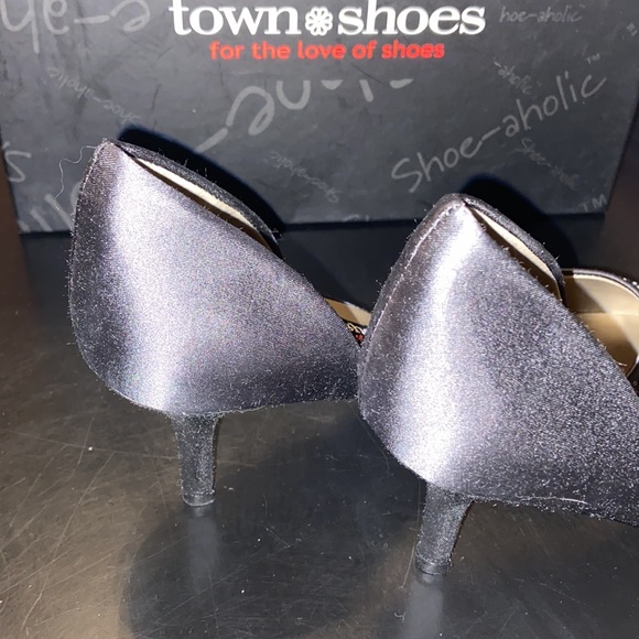 BUNDLE DISCOUNTS! Size 9 Town Shoes sequinned sparkly black high heels 2.5 inch - Picture 2 of 10